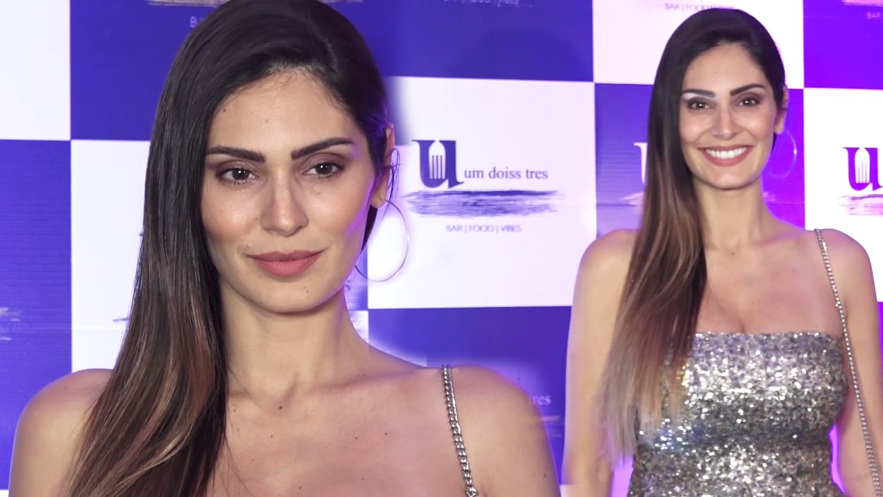 Grand Masti Fame Bruna Abdullah At Opening Ceremony Of Um Doiss Tres Restaurant