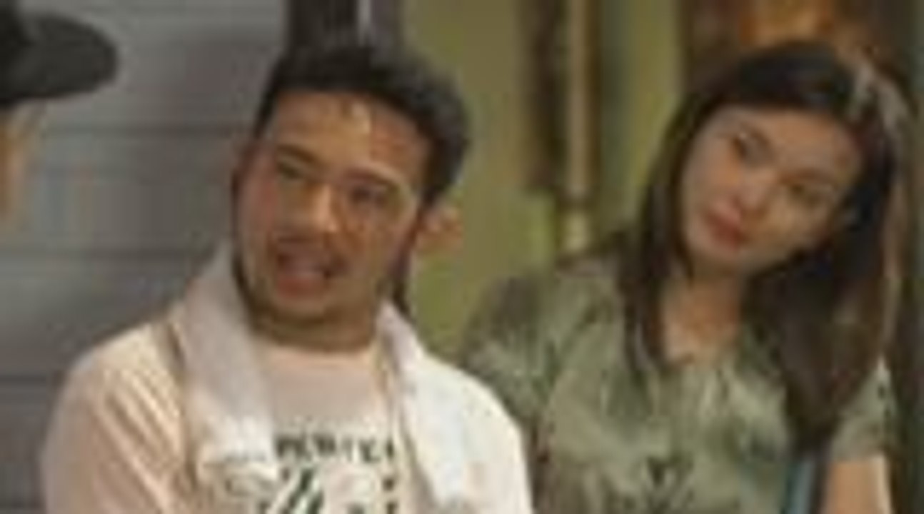 Is Otep jealous seeing Eva with a new guy?