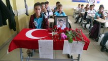 Teröristlerin saldırısında ölen öğrencinin sınıfında hüzünlü dersbaşı - ŞIRNAK