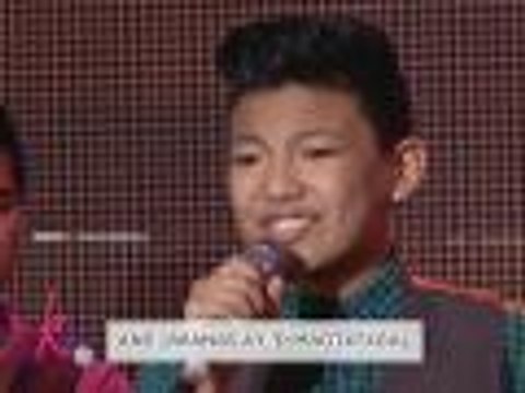 Darren sings his version of Maghintay ka lamang