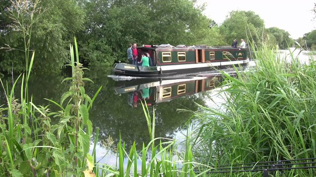 River Bream Fishing - 1st Session at the Upstream Meadow - 2017 River Campaign - 12/7/17 (Video 26)