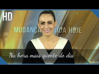 Na hora mais quente do dia // Bispa Cléo