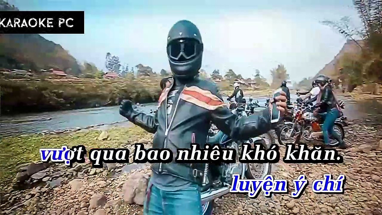 Karaoke Những Chuyến Đi Dài - Bức Tường