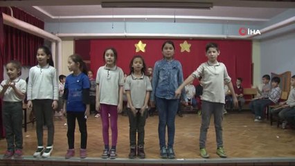 Sığınmacı Öğrenciler, Öğretmenlerine Duygu Dolu Anlar Yaşattı