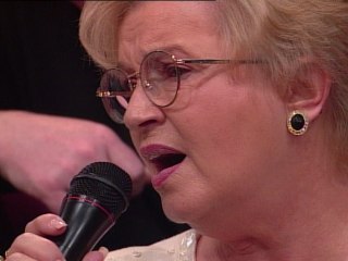 Bill & Gloria Gaither - And He's Ever Interceding