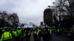 Gilets jaunes :  ça se tend déjà sur les Champs-Elysées