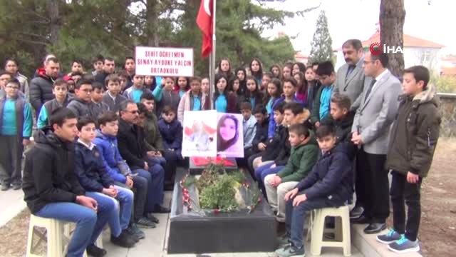 Şehit Aybüke Öğretmen Mezarı Başında Anıldı