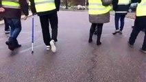 La ronde des gilets jaunes au rond  point de Jonches