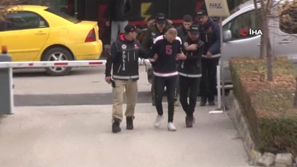 Uyuşturucu Operasyonunda Yakalanan 6 Şüpheliden 2'si Adliyeye Sevk Edildi