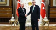 Son Dakika! Devlet Bahçeli'nin İstanbul, İzmir ve Ankara Kararına Erdoğan'dan İlk Yorum: Bahçeli'ye Teşekkür Ediyorum