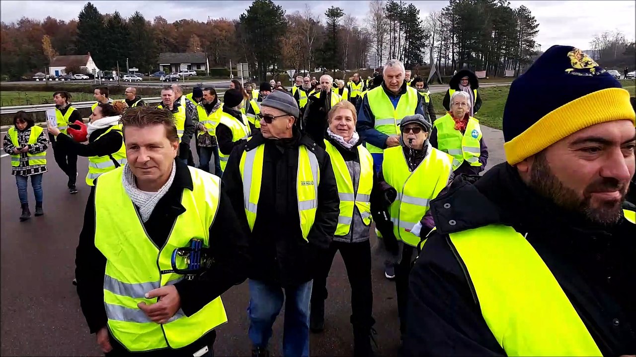 Montchanin : les gilets jaunes filtrent au rond-point Jeanne-Rose