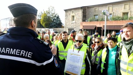 Pont de l'Isère (Drôme) : les Gilets attendaient de voir le préfet... qui n'est pas venu
