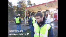 Gilets jaunes: au péage de Saint-Etienne-du-Bois