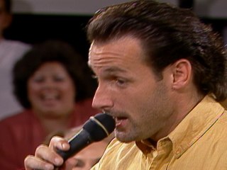 Bill & Gloria Gaither - Give Up (Live)