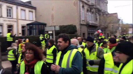 Gilets jaunes à Sarreguemines : la Marseillaise !