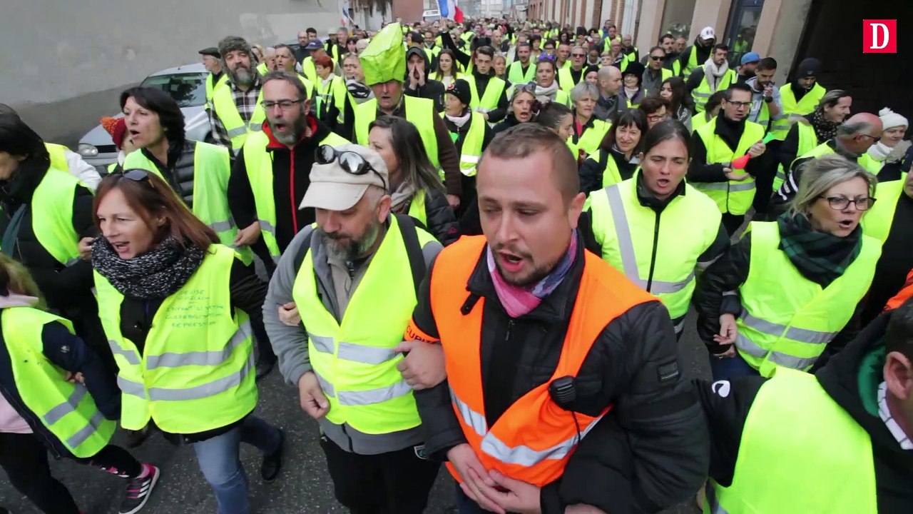 Plus de 2000 gilets jaunes dans les rues de Montauban