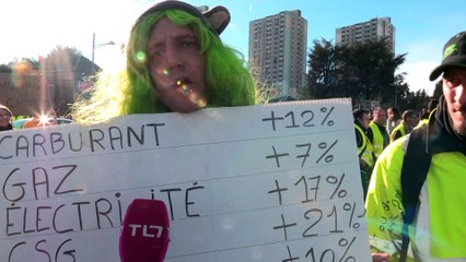 Les Gilets Jaunes défilent à Saint-Etienne