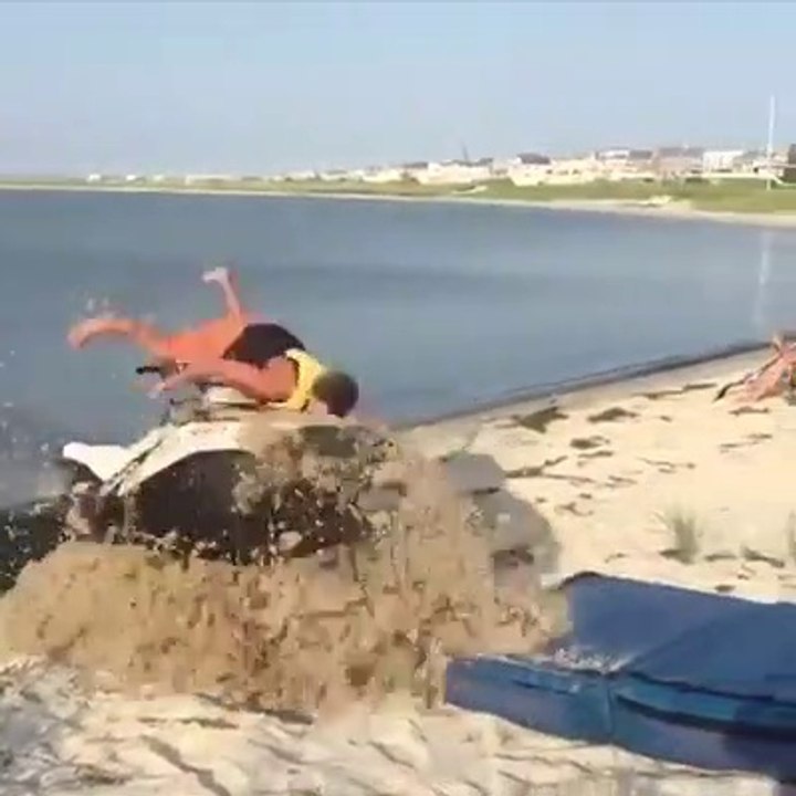 ESSAYE DE NE PAS RIRE # 12 - Sur l'eau Hilarant Moments Compilation