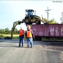 Ce que va faire ce conducteur de chantier est juste incroyable