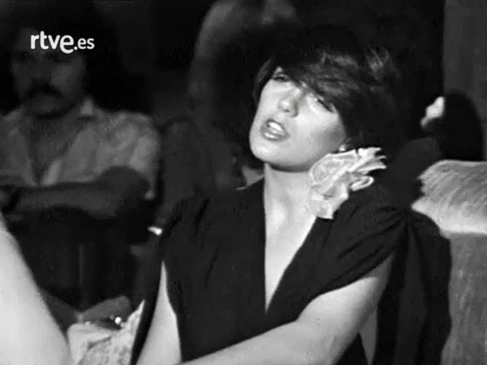 Gloria - Metti, una sera a cena