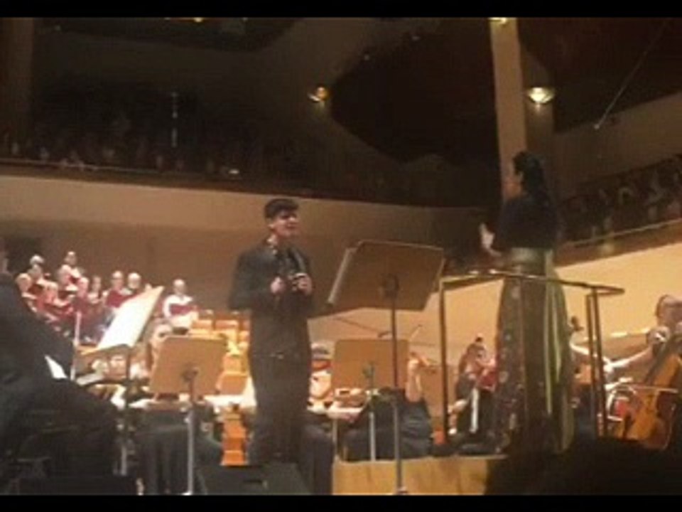 alfred garcia "I will survive" + "What a wonderful world"| "concierto de compromisos y sentimientos de hombres con la igualdad soy 365"