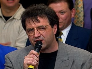 Bill & Gloria Gaither - Workin' On A Building