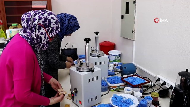 Adını verdiği şehrin kadınlarına ekmek kapısı oldu...Gümüşhane’de kadınlar gümüş işlemeciliği kursuyla meslek sahibi oluyor