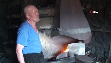 68 Yıldır Ata Yadigarı Demircilik Mesleğini Sürdürüyor