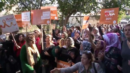 - Kadınlar şiddete karşı 'turuncu çizgi' çekti