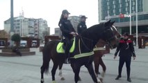 Atlı Birlikler' Taksim Meydanı'nda Boy Gösterdi
