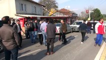 Çocuk park halindeki otomobile çarpan aracın altında kalmaktan saniyelerle kurtuldu...O anlar kamerada