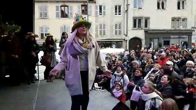 La présentation des Catherinettes et de leurs chapeaux se poursuit à Vesoul