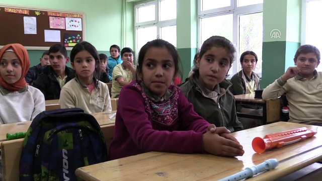 Şırnaklı öğrencilere giyim yardımı