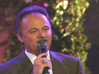 Bill & Gloria Gaither - The Other Side Of The Cross