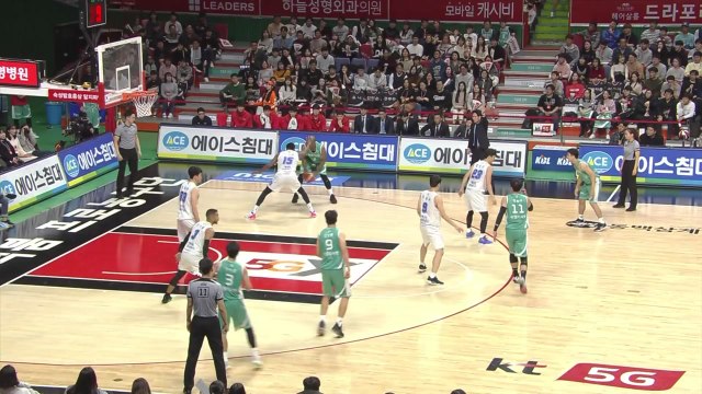 2위 KT, KCC 꺾고 7년 만에 5연승 신바람 / YTN