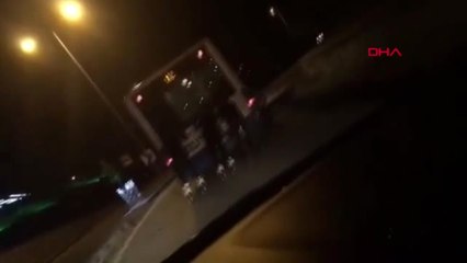 Ankara'da Patenli Gençlerin Otobüsün Arkasında Tehlikeli Yolculuğu