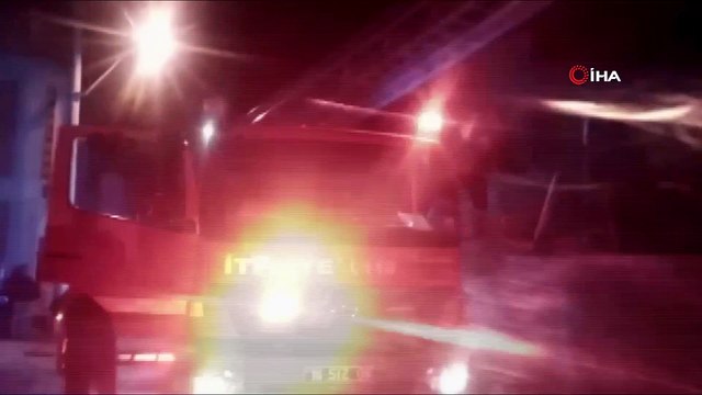 2 kardeşin yan yana olan evleri çıkan yangında küle döndü