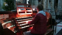 Gert van Hoef speelt in de St. Baafs Kathedraal in Gent - Komt als kind'ren van het licht