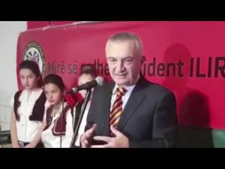 Presidenti Meta viziton shkollen fillore shqip ne Mal Te Zi