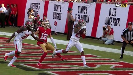 Ryan Smith reaches high for end-zone INT to deny 49ers points