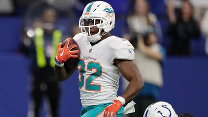 Tannehill tosses first TD pass to speedy Drake