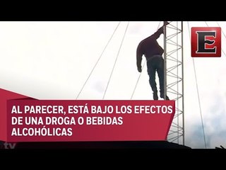 LO ÚLTIMO: Hombre sube a una antena y amenaza con aventarse