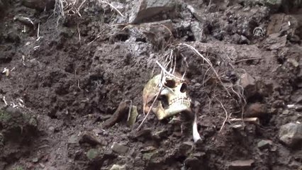 Binanın Temelinde Tarihi Mezar Bulundu