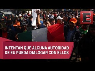 Migrantes protestan en la garita El Chaparral para pedir asilo a EU