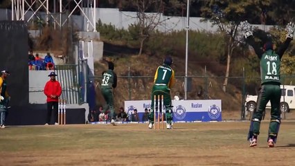 Most  Funny Appeals by Bowlers in Cricket History 2017