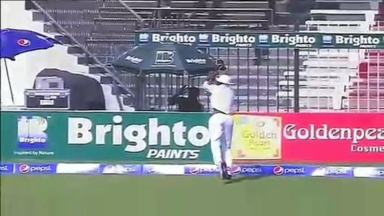 Aamir funny run out in cricket