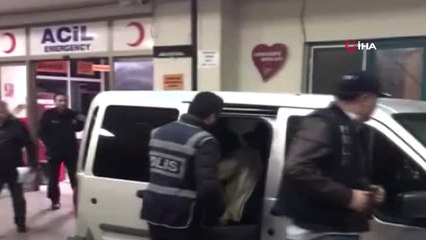 İzmir'de Terörist Elebaşını Öven 20 Kişi Gözaltına Alındı