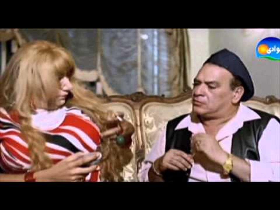 شوف هاني رمزي متنكر في زي امراه