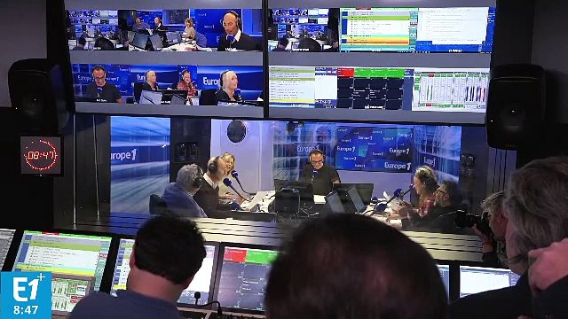 Emmanuel Macron se lâche sur les gilets jaunes : Laissez-les manifester, iI faut bien que jaunisse se passe ! (Canteloup)