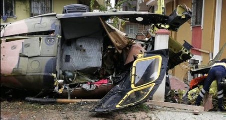 Télécharger la video: İstanbul Sancaktepe'de Askeri Helikopter Düştü: 4 Asker Şehit Oldu, 1 Asker Yaralı